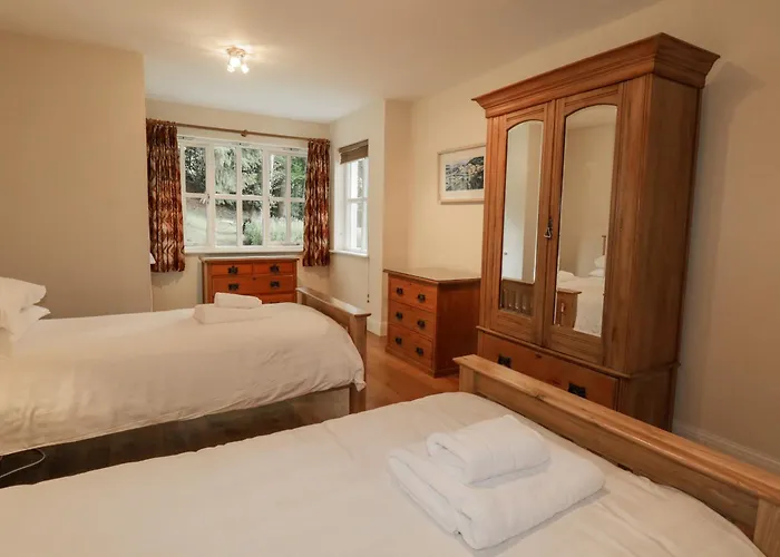 Orchard House Эмблсайд