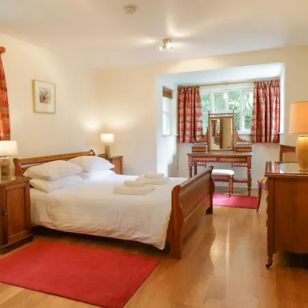 בית נופש Orchard House *